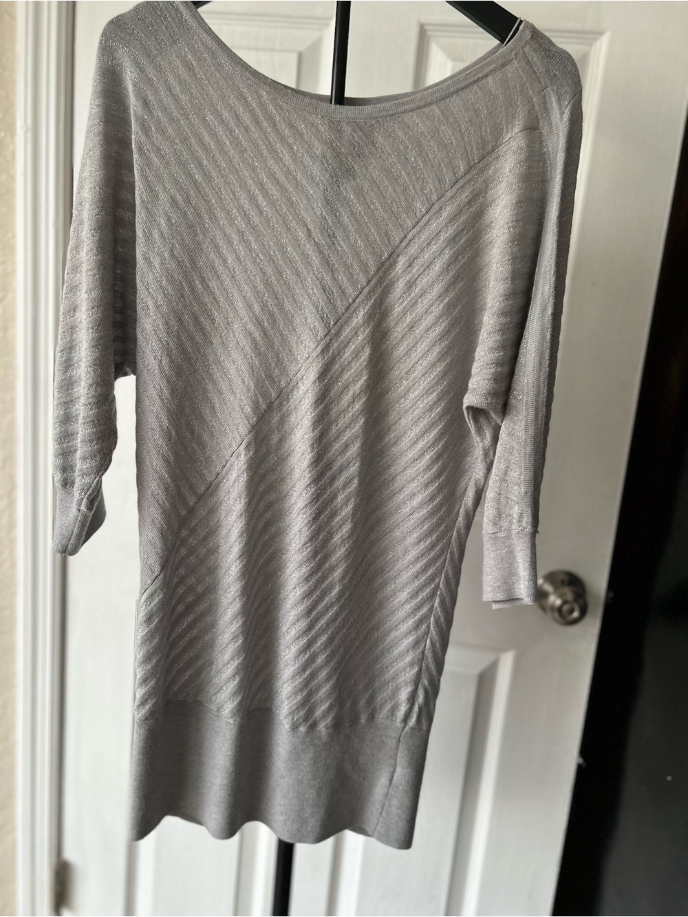 WHBM Silver Gray Asymmetric Diagonal Ribbed Knit Tunic Sweater Size M